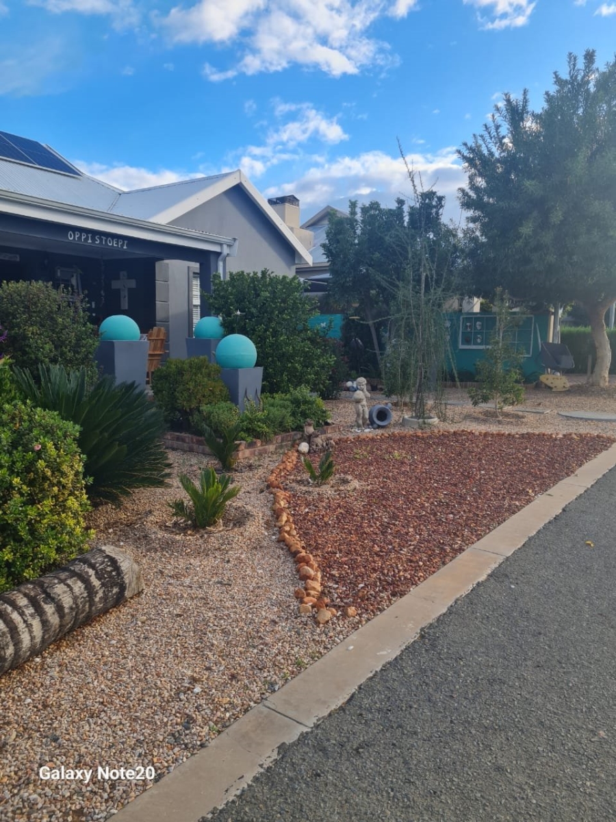 3 Bedroom Property for Sale in Oudtshoorn Central Western Cape